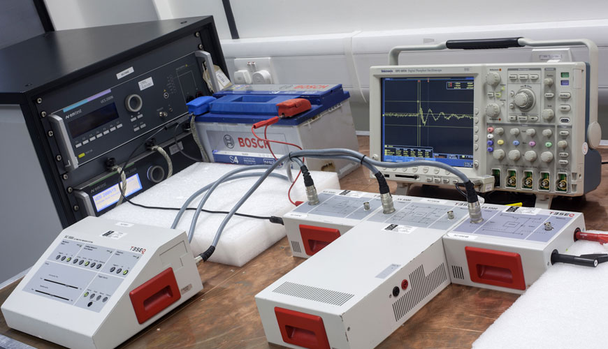 IEC 61000-4-18 Elektromanyetik Uyumluluk (EMC) - Bölüm 4-18: Test ve Ölçüm Teknikleri - Sönümlü Salınımlı Dalga Bağışıklık Testi